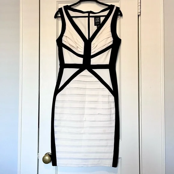 Jax | Dresses | Jax Fitted Color Block Dress Size 8 Offwhite And Black Euc  And Gorgeous On | Poshmark
